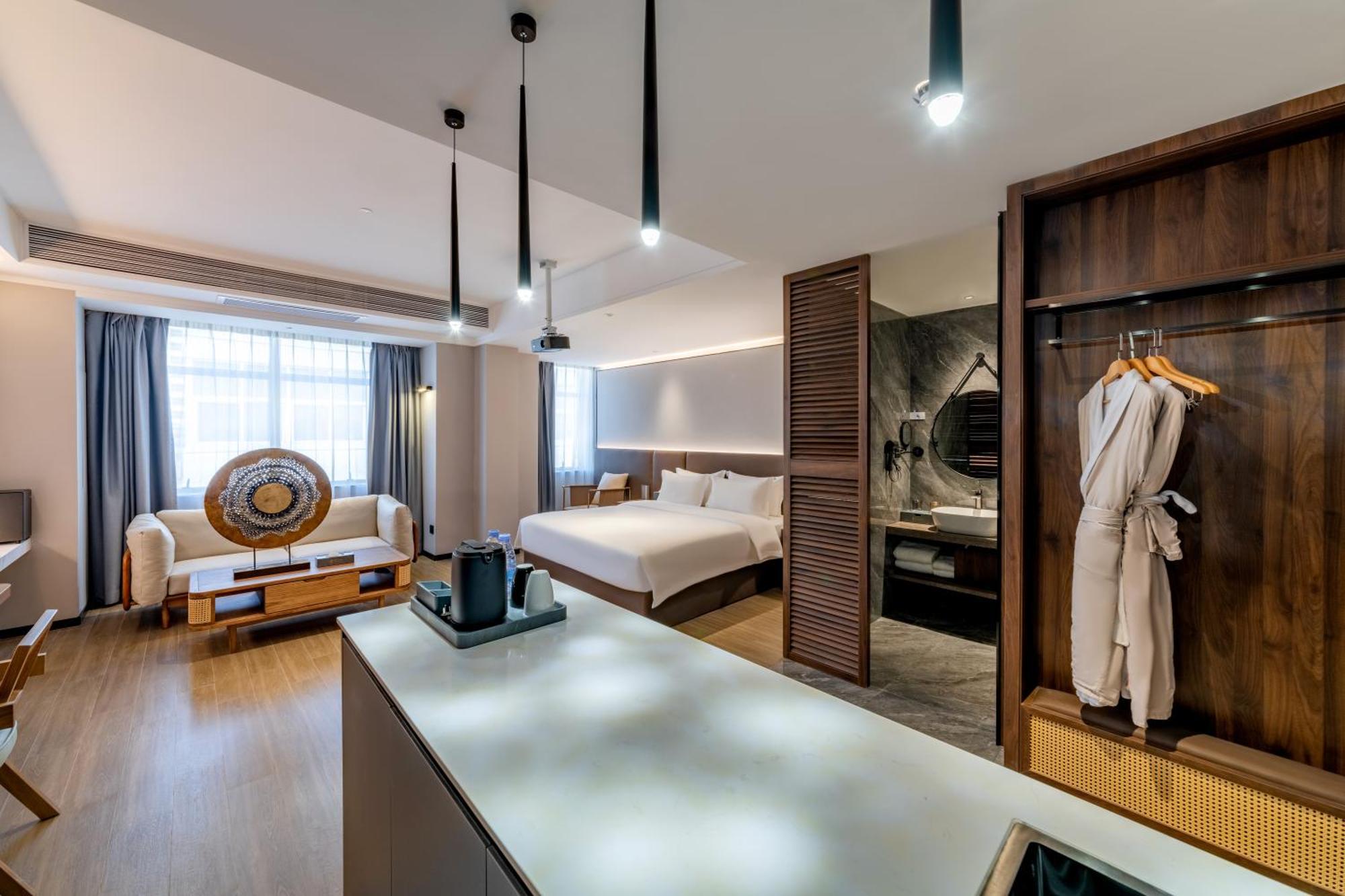 Luyue Hotel Movie Hotel Huaqiangbei Convention And Exhibition Center Branch شينزين المظهر الخارجي الصورة