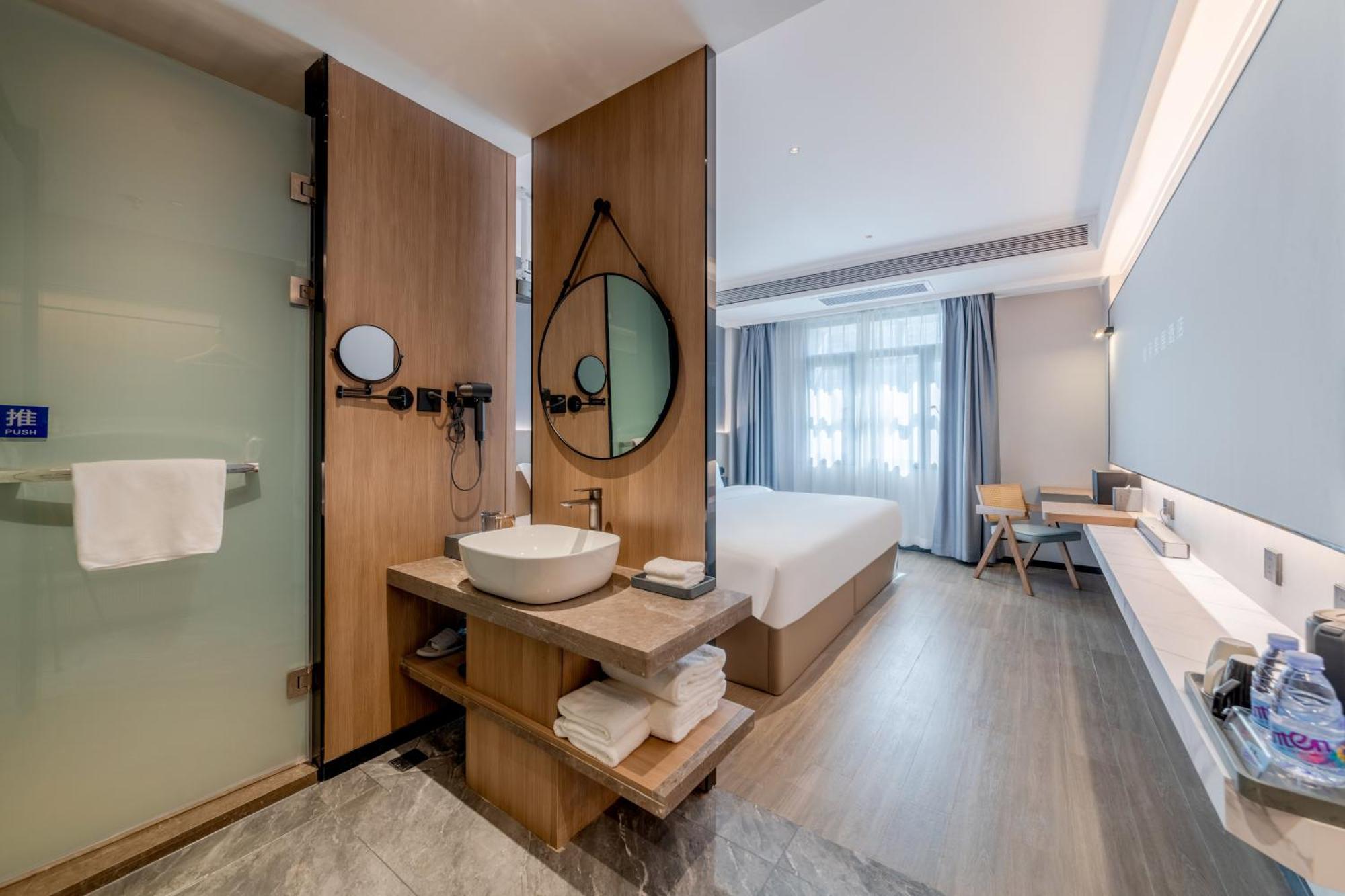 Luyue Hotel Movie Hotel Huaqiangbei Convention And Exhibition Center Branch شينزين المظهر الخارجي الصورة
