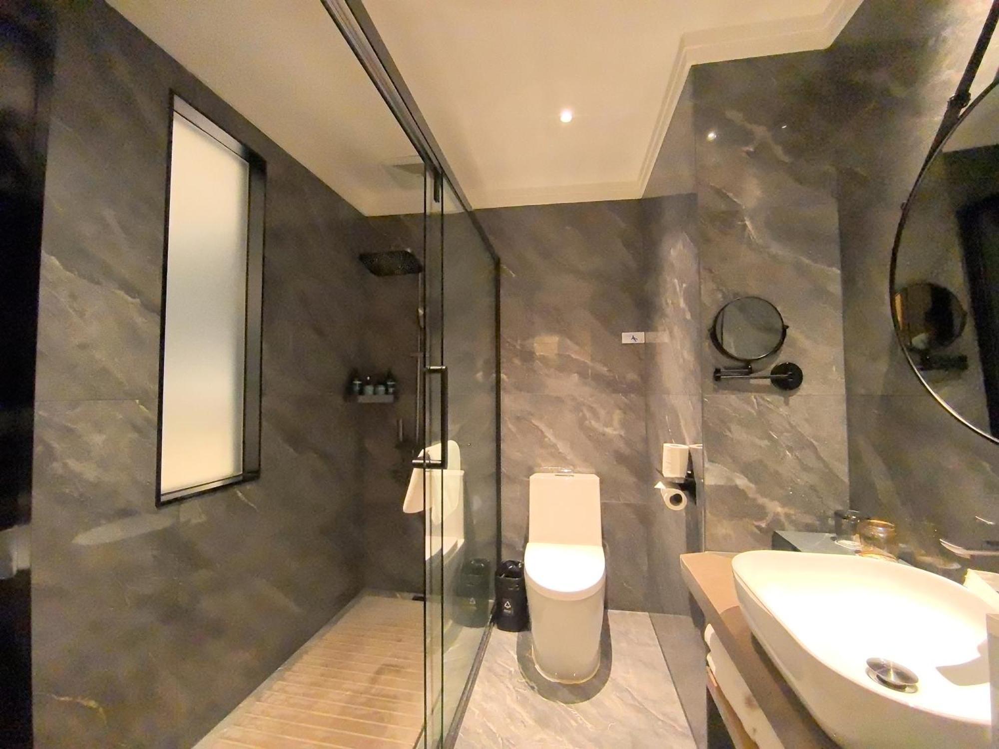 Luyue Hotel Movie Hotel Huaqiangbei Convention And Exhibition Center Branch شينزين المظهر الخارجي الصورة